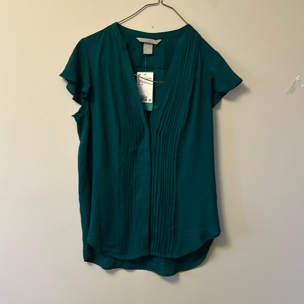 H & M green polyester blouse pleated front cap sleeves size 2 new with t…